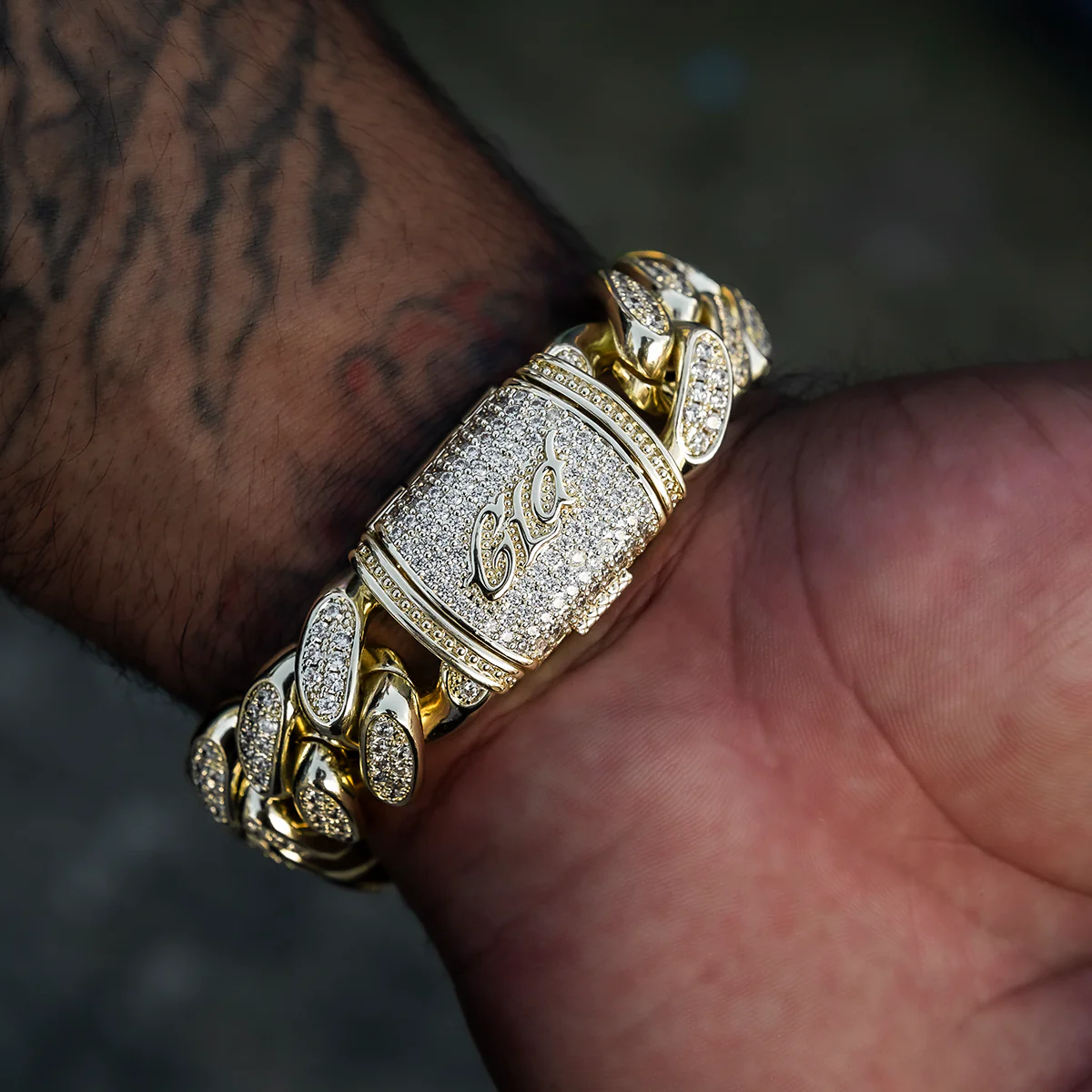 Thumb 4